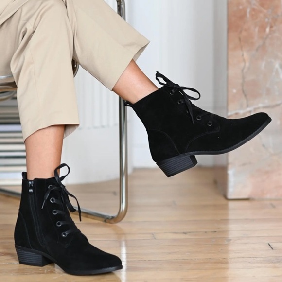 NEW AquaDiva Darie Water Resistant Suede Bootie size 38/7 - Picture 2 of 12